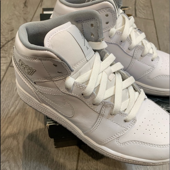 Jordan 1 mid white - Picture 3 of 6